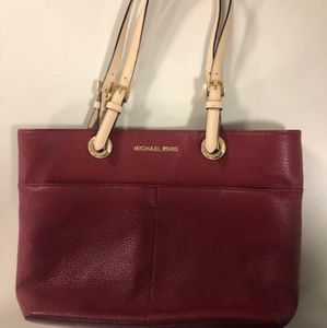 Brand new Michael Kors purse